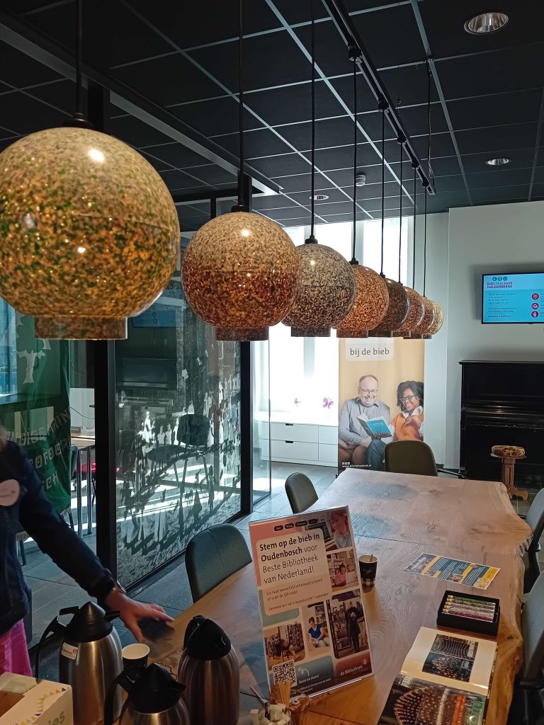 aantal lampen van de Samen in de Regio kroonluchter